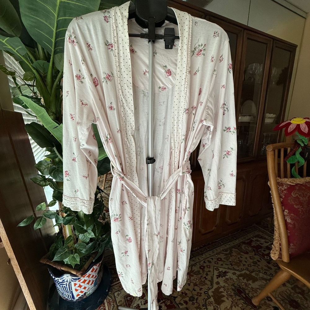 CAROLE HOCHMAN ROBE - Picture 1 of 3